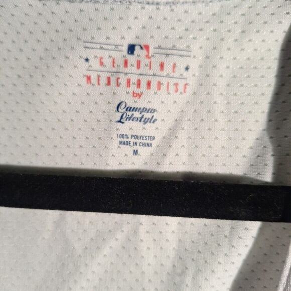 Lightweight Cubs Shirt. Campus Lifestyle - Picture 2 of 5